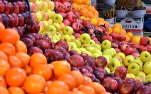 تقاضای خرید میوه کم است