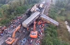 فیلم/ تصادف مرگبار دو قطار در هند
