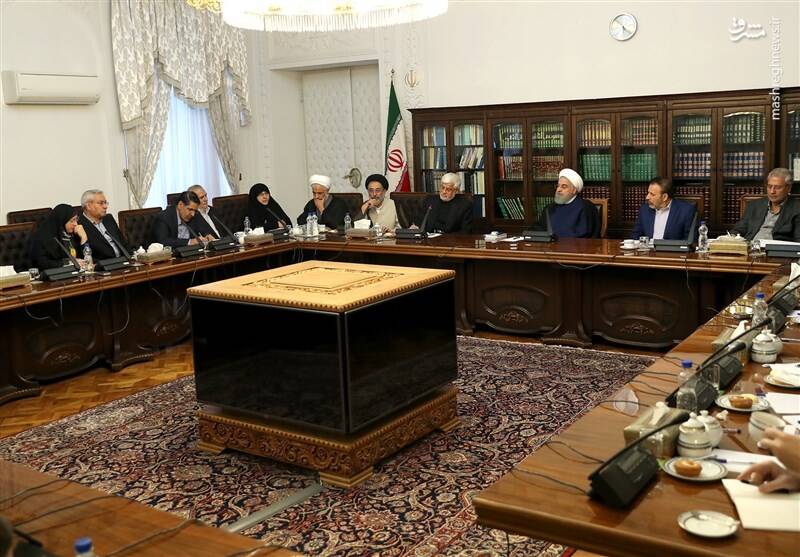 حسن روحانی میخواهد هاشمیرفسنجانی دوم باشد یا عامل وضع موجود؟ / همه آنچه باید درباره لیست اختصاصی اعتدالیها بدانید!