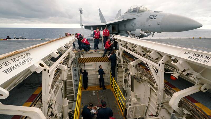 واشنگتن چگونه نسلکشی در غزه را فرماندهی میکند؟+ عکس