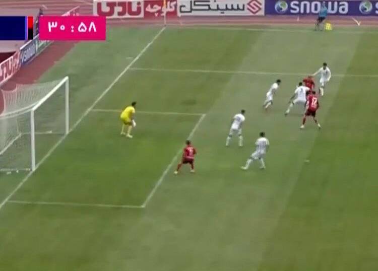 گل جنجالی تراکتور به نساجی درست بود؟ +عکس