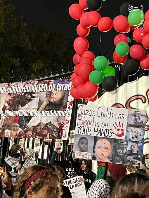 این جمعیت دیر یا زود به آن طرف این نردهها خواهند رفت