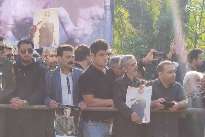 مراسم تشییع پیکر اکبر گلپایگانی +عکس و فیلم