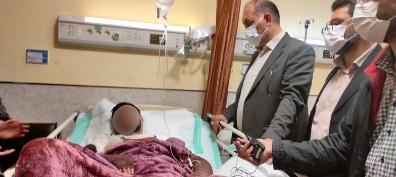 حضور ناظران مجلس بر بالین مجروحان لنگرود+ عکس