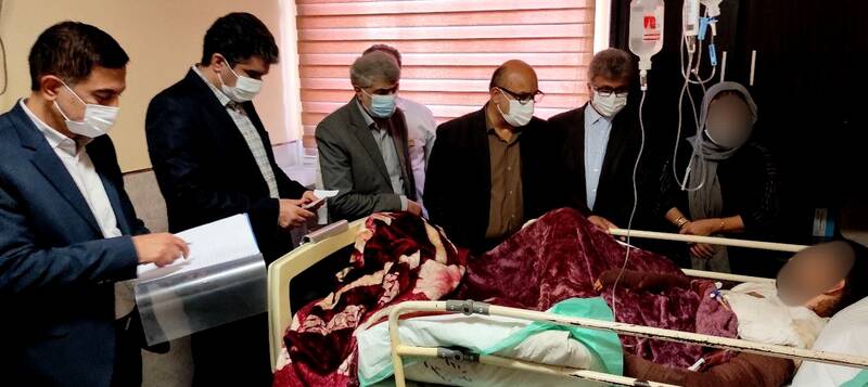 حضور ناظران مجلس بر بالین مجروحان لنگرود+ عکس