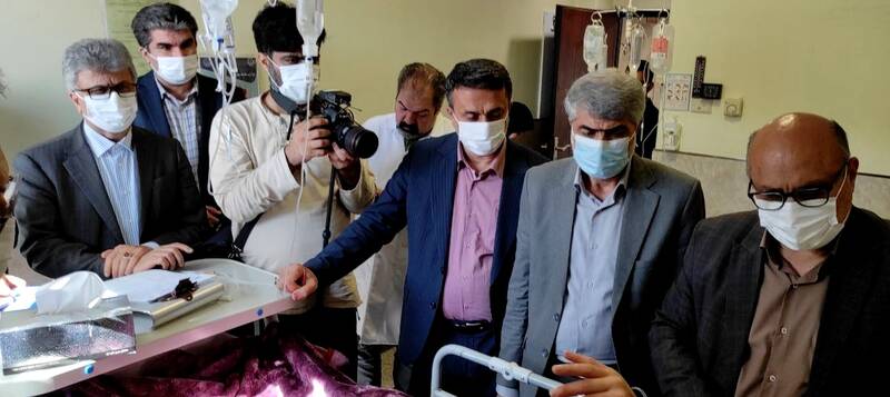 حضور ناظران مجلس بر بالین مجروحان لنگرود+ عکس