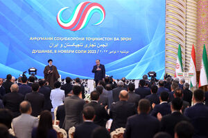 حضور رئیسی در نشست انجمن تجاری ایران و تاجیکستان