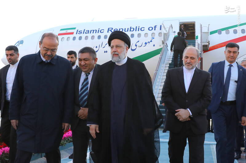 عکس/ ورود رئیس جمهور به تاشکند