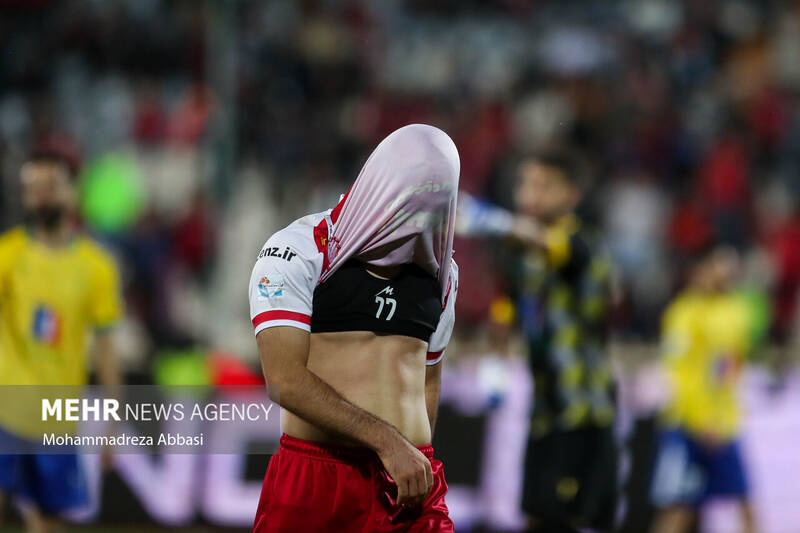 عملکرد ضعیف چند بازیکن صدای گلمحمدی را درآورد/ رختکن جنجالی شد