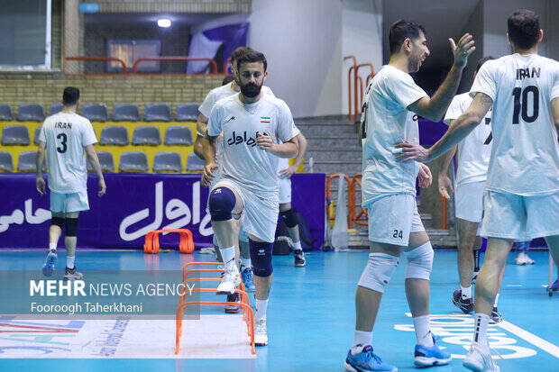 تصمیم درست برای انتخاب سرمربی والیبال/ ترمز مذاکرات فعلا کشیده شد