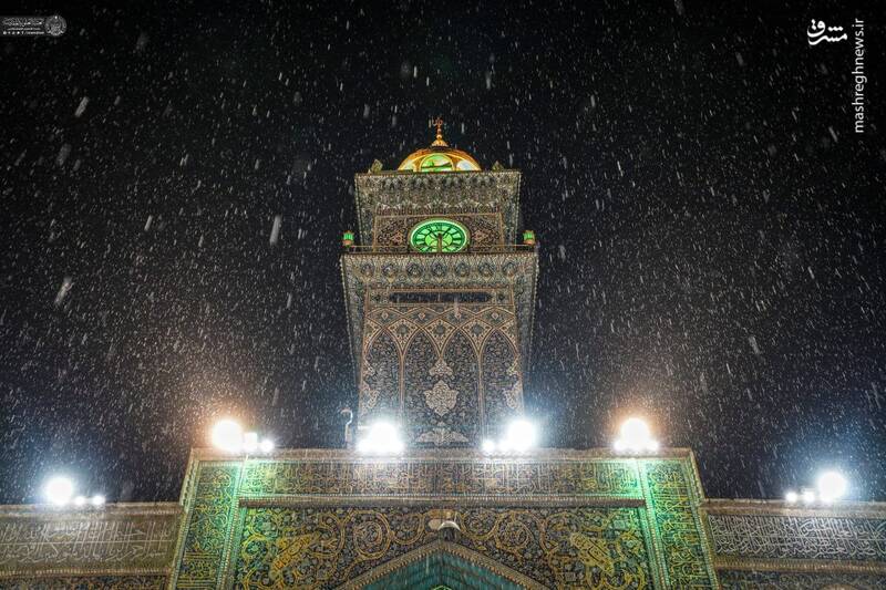 تصاویری زیبا از باران رحمت الهی در حرم مطهر أمیر المؤمنین