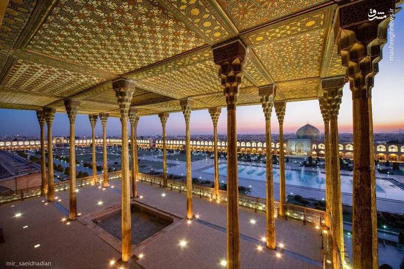 نمایی زیبا از ایوانگاه کاخ عالیقاپو اصفهان