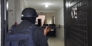 درگیری مسلحانه «نوپو» در طبقه ۱۸ برج معروف چالوس؛ مجرم مشهور دستگیر شد