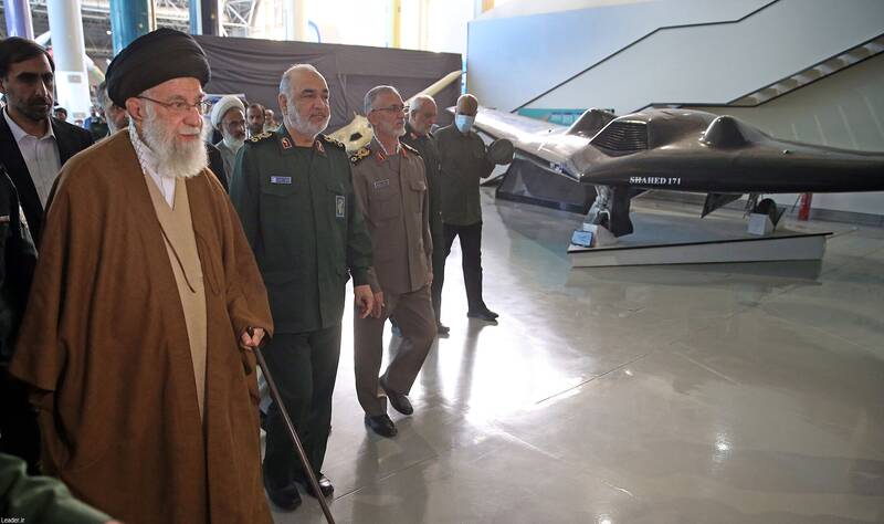 فرمانده کل قوا از کدام دستاوردهای هوافضای سپاه بازدید کردند؟+عکس و فیلم