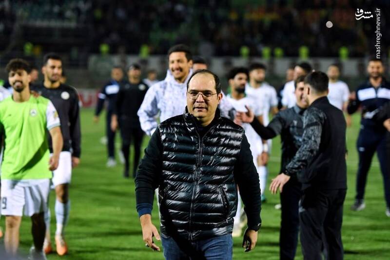 دوست دارم استقلال ببرد ولی کارش سخت است/ یادمان باشد این تیم پرسپولیس را هم کلافه کرد/ سقف قرارداد در سال ۲۰۲۳ خندهدار است!