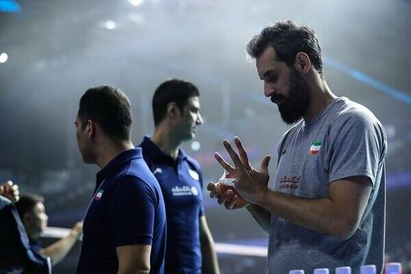 منطقیترین راه ابقای داورزنی است/ با معروف روزهای خوب تکرار میشود