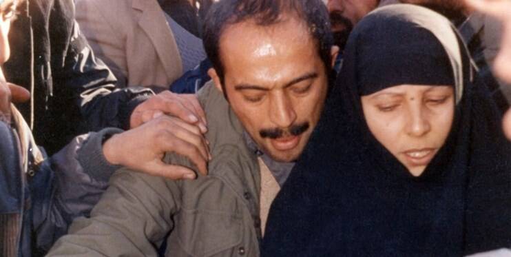 مادری که به سفارش پسرش، تنها گریه کرد