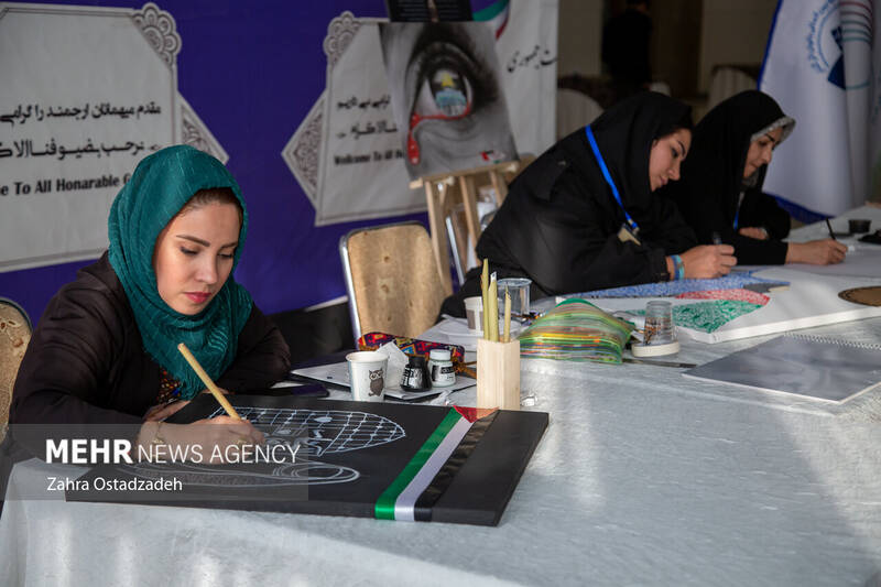 همایش بینالمللی همبستگی جهانی زنان علیه نسلکشی رژیم صهیونیستی با عنوان «اشک مریم» همزمان با ۲۵ نوامبر روز جهانی رفع خشونت علیه زنان با حضور میهمانان داخلی و خارجی، جمعی از زنان اندیشمند و کنشگر بینالمللی بعدازظهر امروز ۴ آذر ۱۴۰۲ در سالن اجلاس سران در تهران برگزار شد