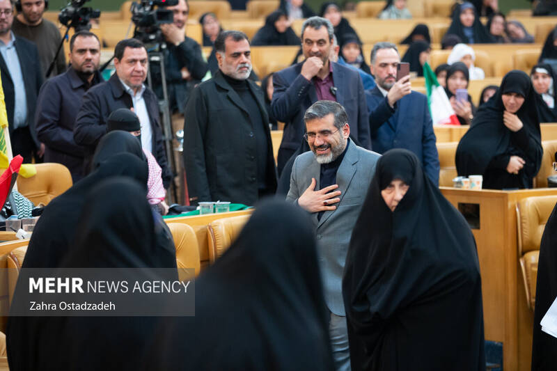 محمدمهدی اسماعیلی وزیر فرهنگ و ارشاد اسلامی در همایش بین المللی"اشک مریم" حضور دارد