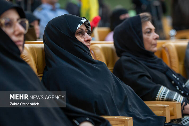 انسیه خزعلی معاون امور زنان و خانواده رئیس‌جمهور ایران در همایش بین المللی"اشک مریم" حضور دارد 