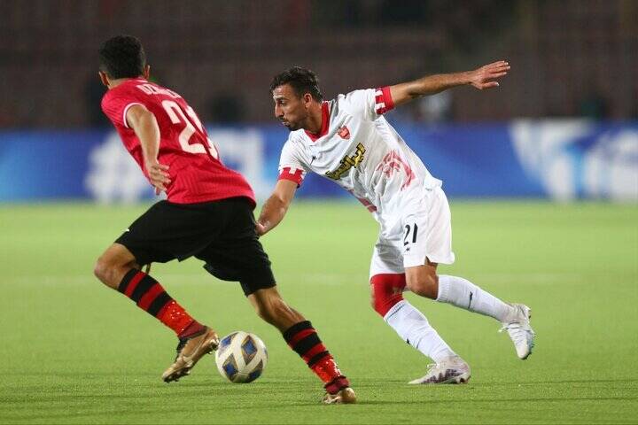 پرسپولیس و سپاهان چقدر شانس صعود دارند/اختیارشان دست خودشان نیست!