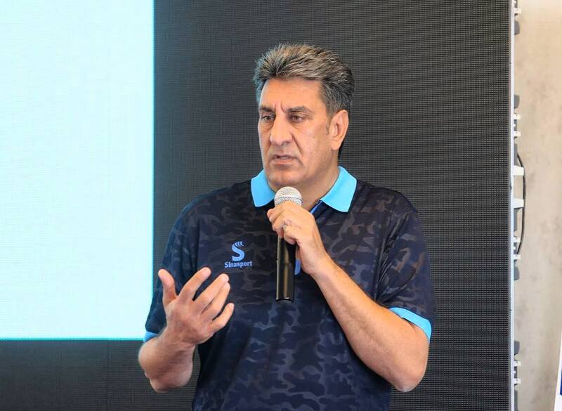 از استخدام قلچماق تا ادعای فحاشی نکونام در نصف جهان