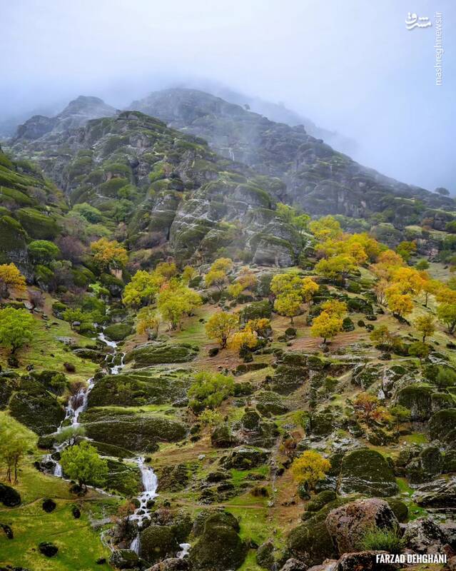 مخملکوه لرستان در یک روز بارانی