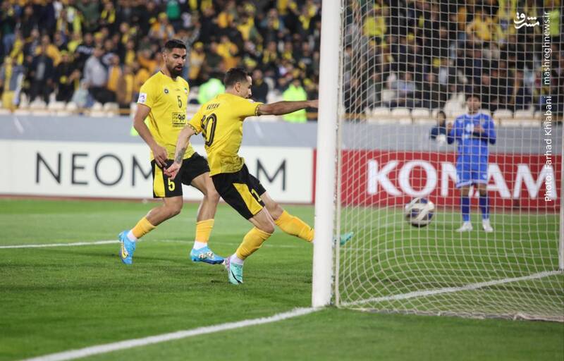 برد با ارزش سپاهان ۹ نفره مقابل نیروی هوایی عراق/ گام بلند شاگردان مورایس برای صعود +عکس