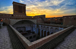 زیبایی خیره کننده آسمان از خانه هنر یزد