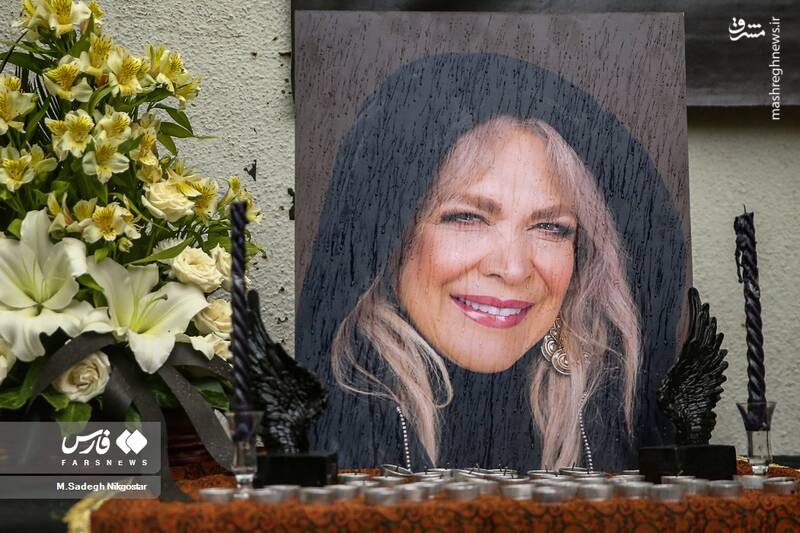 پیکر بیتا فرهی تشییع شد+ عکس