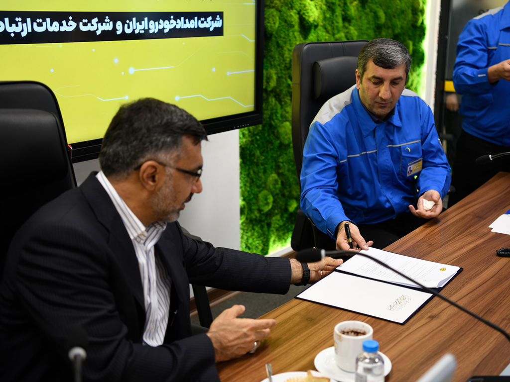 بهرهگیری از سرویس خودرو متصل ایرانسل در امدادرسانی