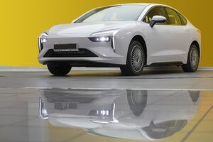 تاکسی مدرن برقی به خیابان ها می آید م