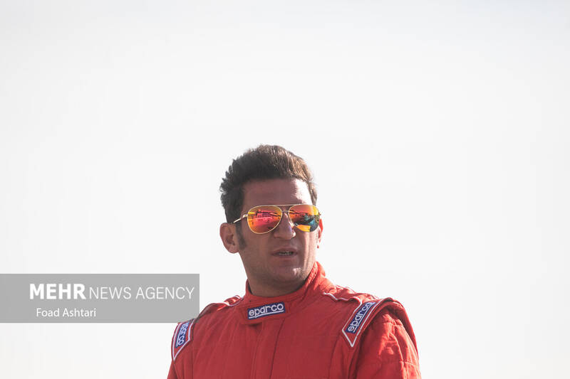 مسابقات کار پارک دریفت در دو کلاس مبتدی و حرفهای صبح روز جمعه ۱۷ آذر ۱۴۰۲ در پیست اتومبیلرانی آزادی برگزار شد.