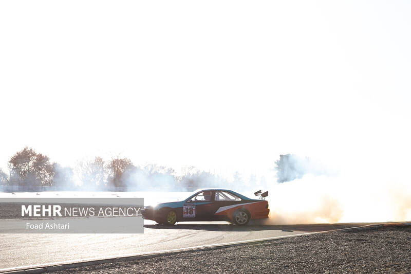 مسابقات کار پارک دریفت در دو کلاس مبتدی و حرفهای صبح روز جمعه ۱۷ آذر ۱۴۰۲ در پیست اتومبیلرانی آزادی برگزار شد.