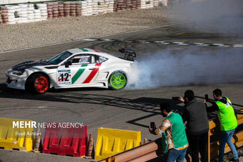 مسابقات کار پارک دریفت در دو کلاس مبتدی و حرفهای صبح روز جمعه ۱۷ آذر ۱۴۰۲ در پیست اتومبیلرانی آزادی برگزار شد.