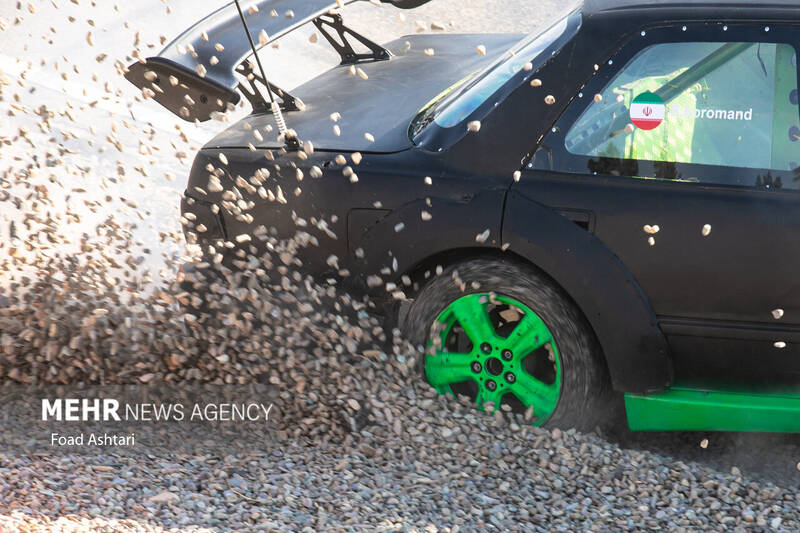 مسابقات کار پارک دریفت در دو کلاس مبتدی و حرفهای صبح روز جمعه ۱۷ آذر ۱۴۰۲ در پیست اتومبیلرانی آزادی برگزار شد.