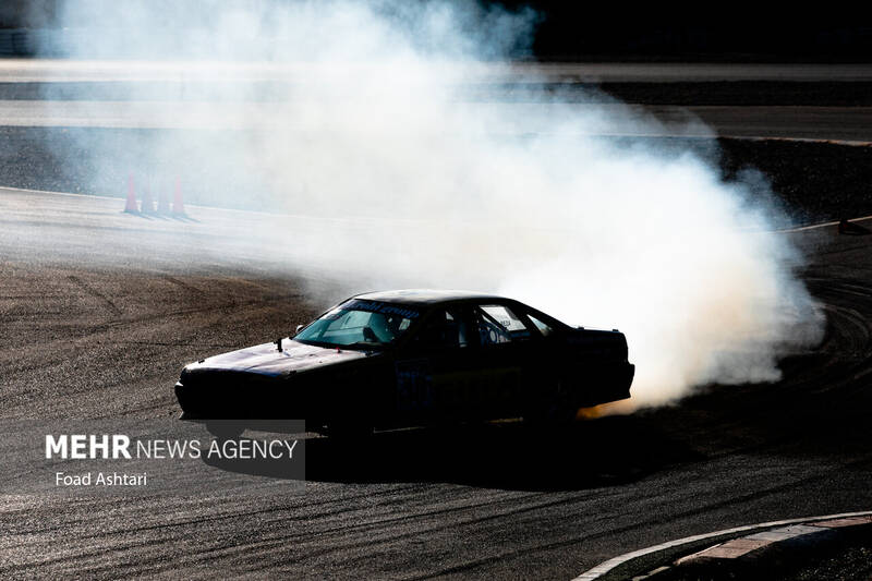 مسابقات کار پارک دریفت در دو کلاس مبتدی و حرفهای صبح روز جمعه ۱۷ آذر ۱۴۰۲ در پیست اتومبیلرانی آزادی برگزار شد.