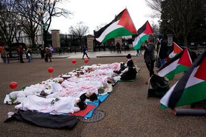 عکس/ اعتراض به تداوم "جنگ در غزه" مقابل کاخ سفید