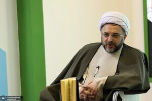تکرار مظلومیت فاطمه (س) در محافل چپ / چرا حضرت زهرا نفرین نکرد؟