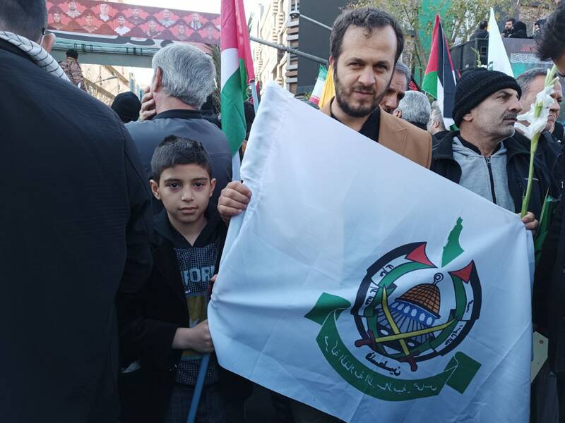 تشییع پیکر ۱۱۰ شهید گمنام در تهران +عکس و فیلم