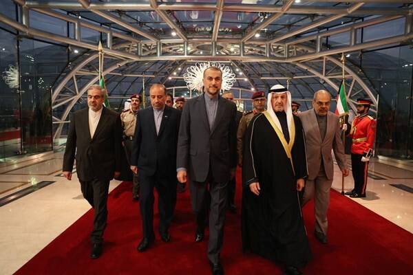 تأکید امیر جدید کویت بر گسترش روابط با ایران