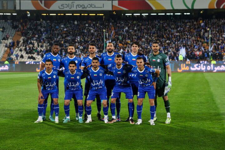 طوفان ۶ دقیقهای استقلال نساجی را غرق کرد/ بازگشت آبیها به صدر با آتش بازی در آزادی +فیلم