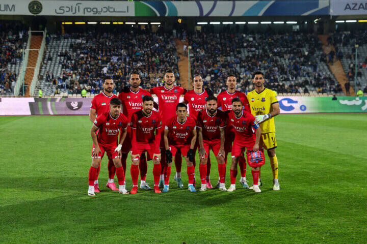 طوفان ۶ دقیقهای استقلال نساجی را غرق کرد/ بازگشت آبیها به صدر با آتش بازی در آزادی +فیلم