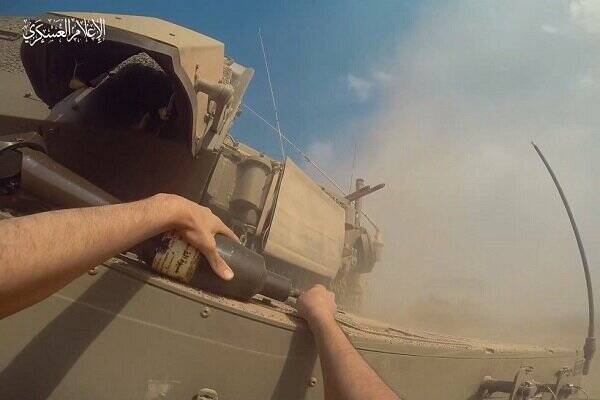 نمایش جدید موشکهای «کورنت» در غزه