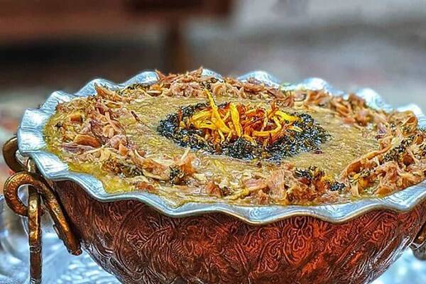 آشها و غذاهایهای سنتی اصفهانیها در شب یلدا