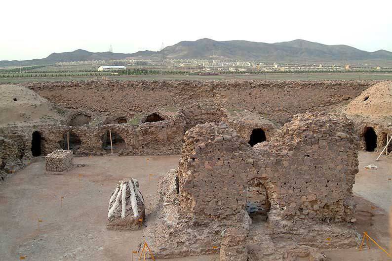 قلعه سنگی، مرموزترین کاروانسرای ایران + عکس 3