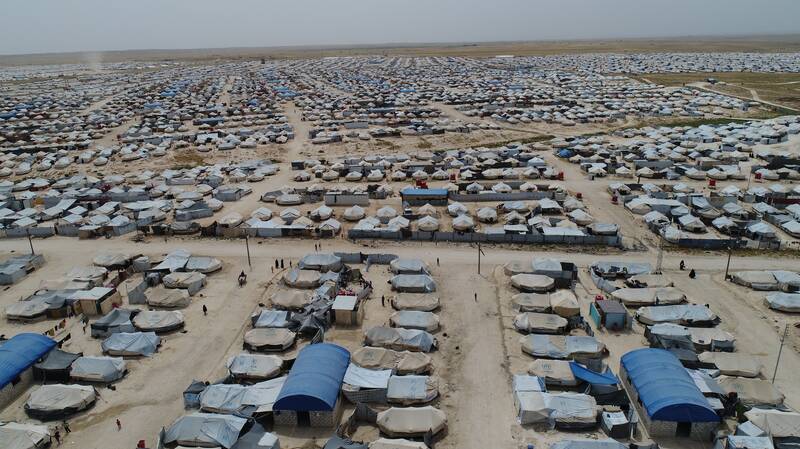 انتقال ۶۵۹ داعشی به همراه بستگانشان از عراق به سوریه