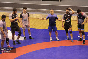 تناقضهای دعوت از کشتیگیران به اولین اردو