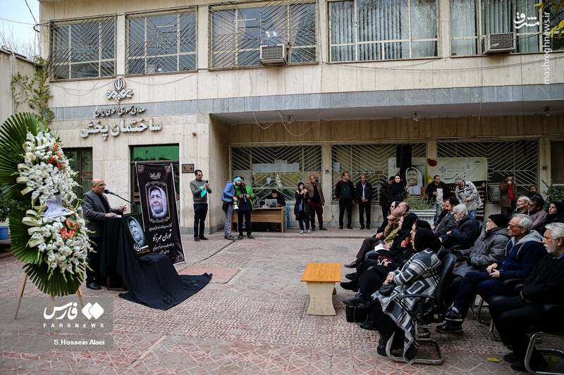 عکس / حضور چهرهها در مراسم تشییع پیکر "توران مهرزاد" 15