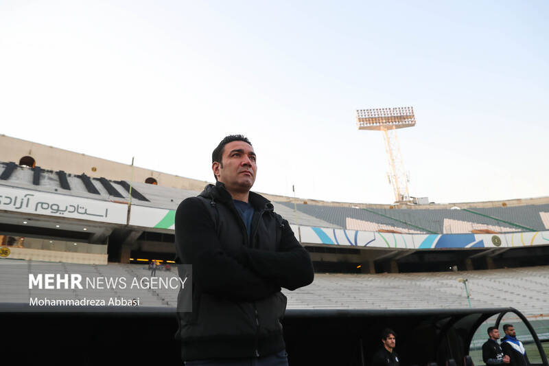 دیدار تیم های فوتبال استقلال تهران و پیکان تهران